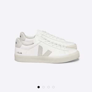 Veja Campo tan/white